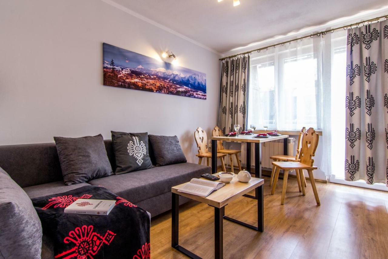 Apartament Jula Zakopaneアパートメント エクステリア 写真