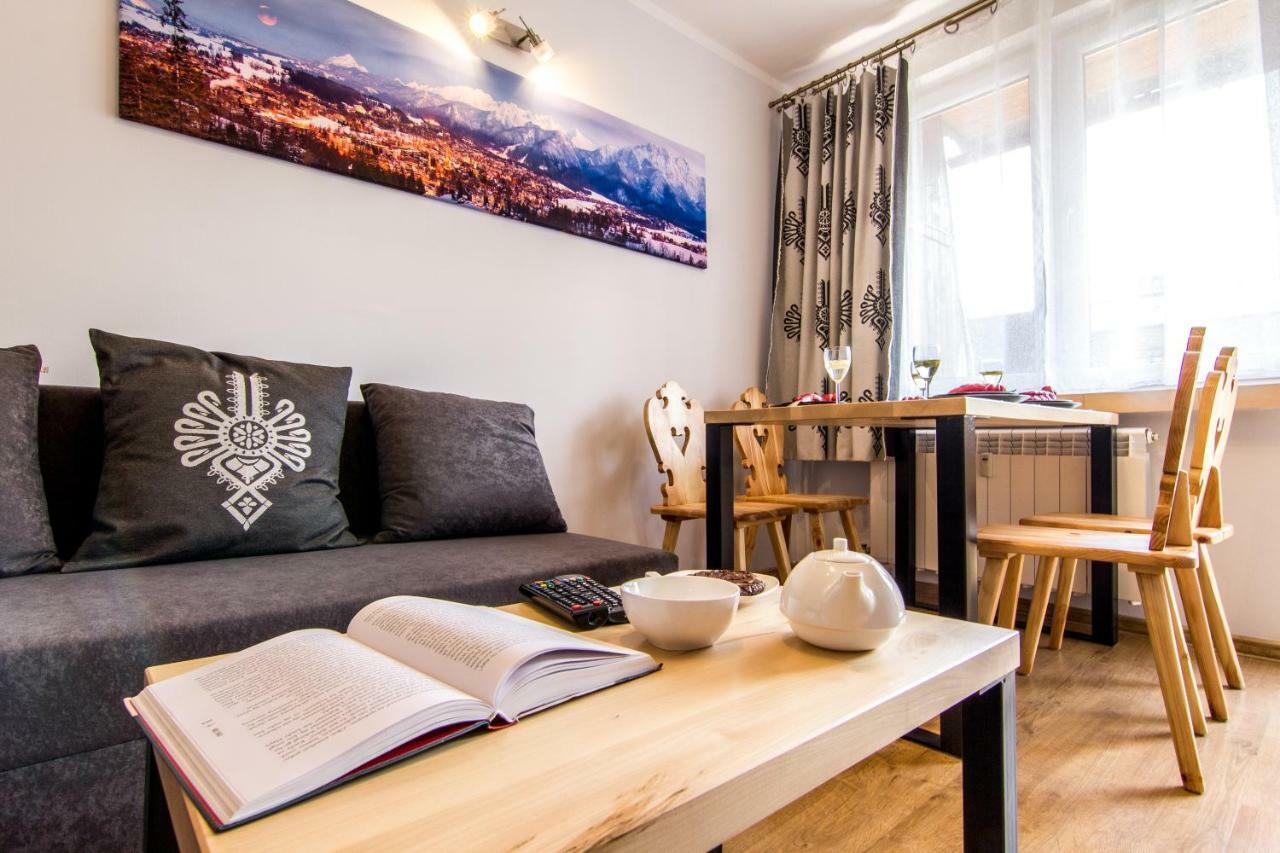Apartament Jula Zakopaneアパートメント エクステリア 写真