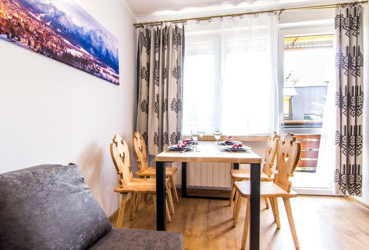 Apartament Jula Zakopaneアパートメント エクステリア 写真